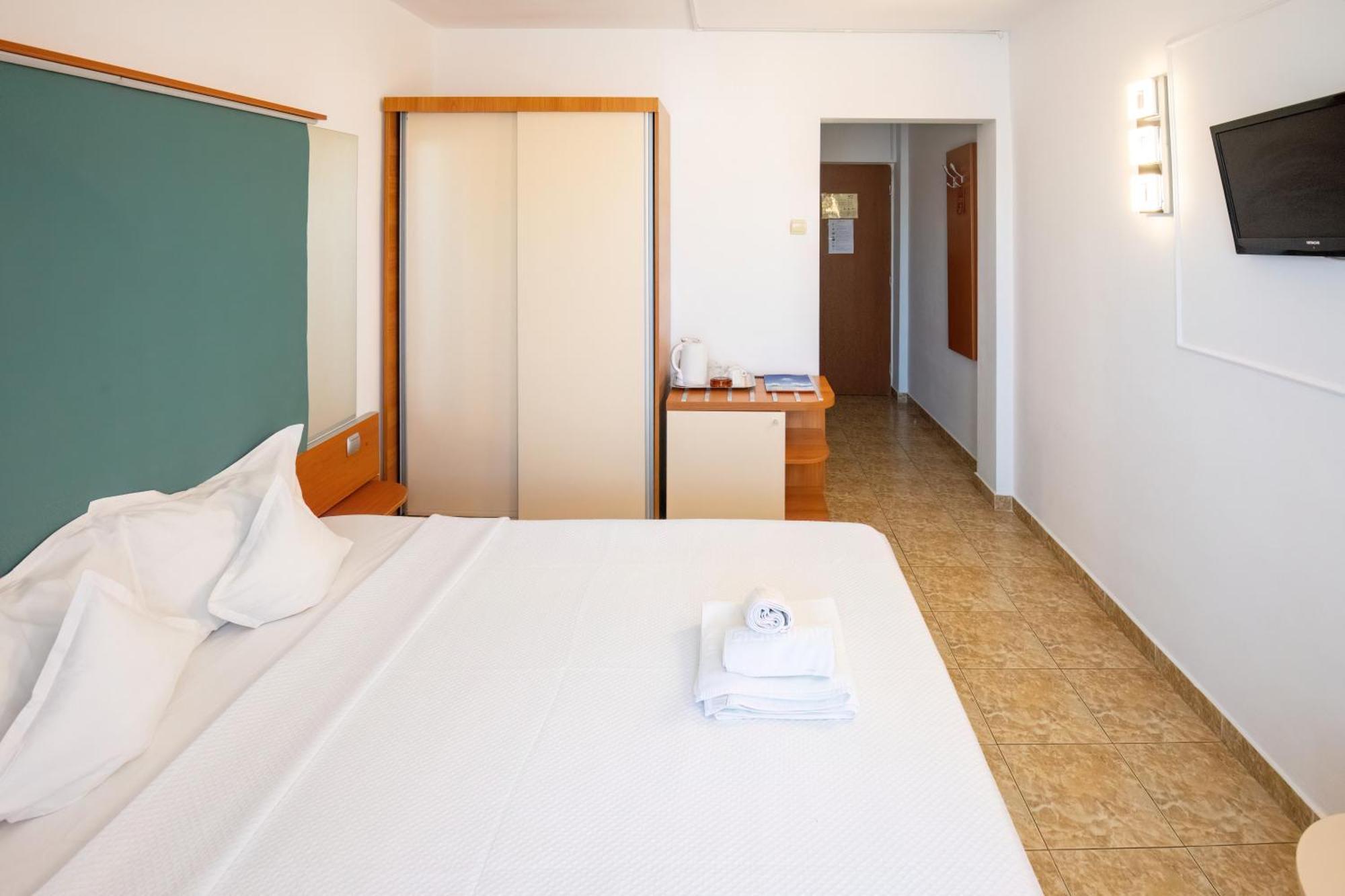 Complex Modern All Inclusive ママイア エクステリア 写真